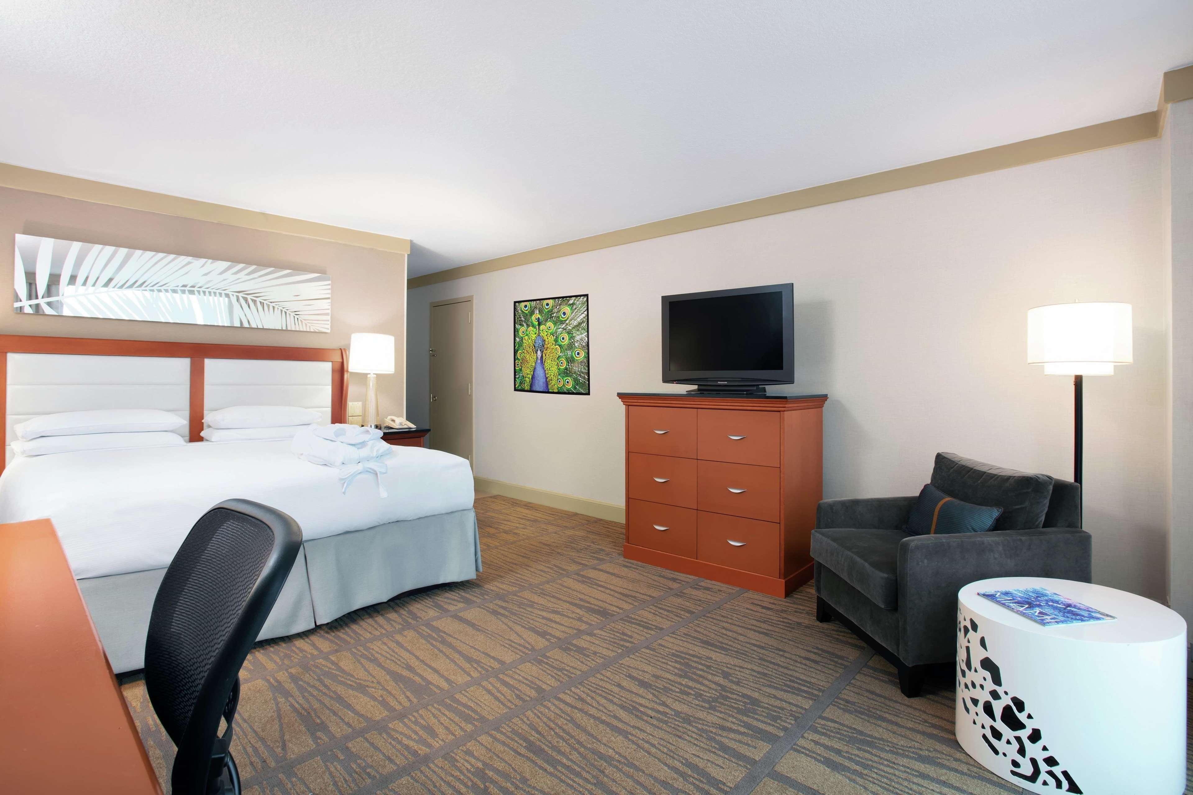 Doubletree By Hilton Hotel Miami Airport & Convention Center Miami Springs Dış mekan fotoğraf