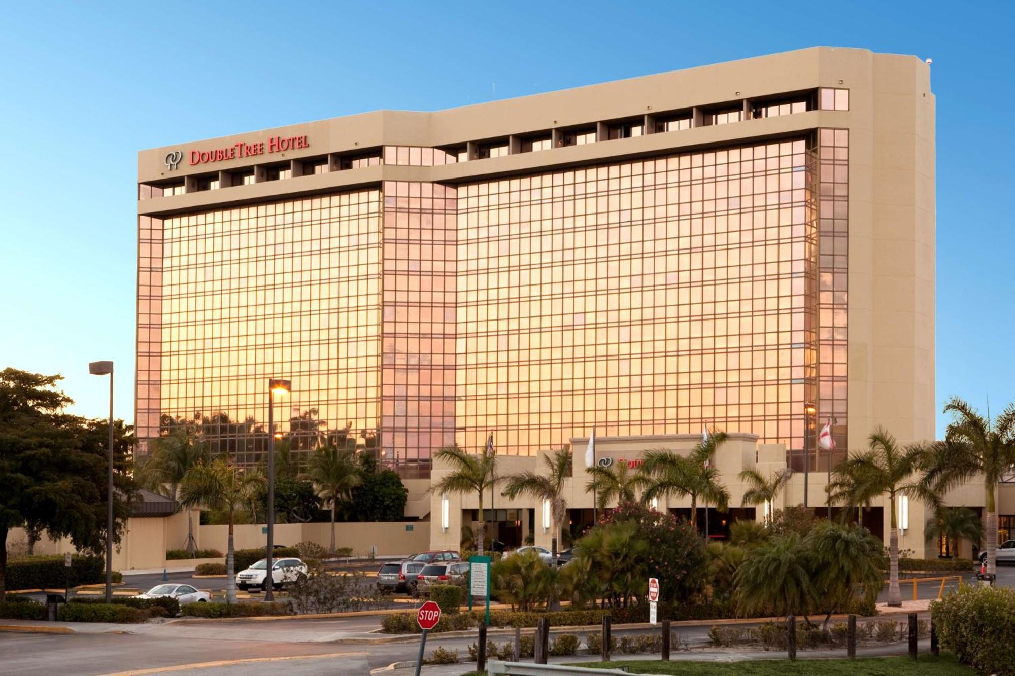 Doubletree By Hilton Hotel Miami Airport & Convention Center Miami Springs Dış mekan fotoğraf