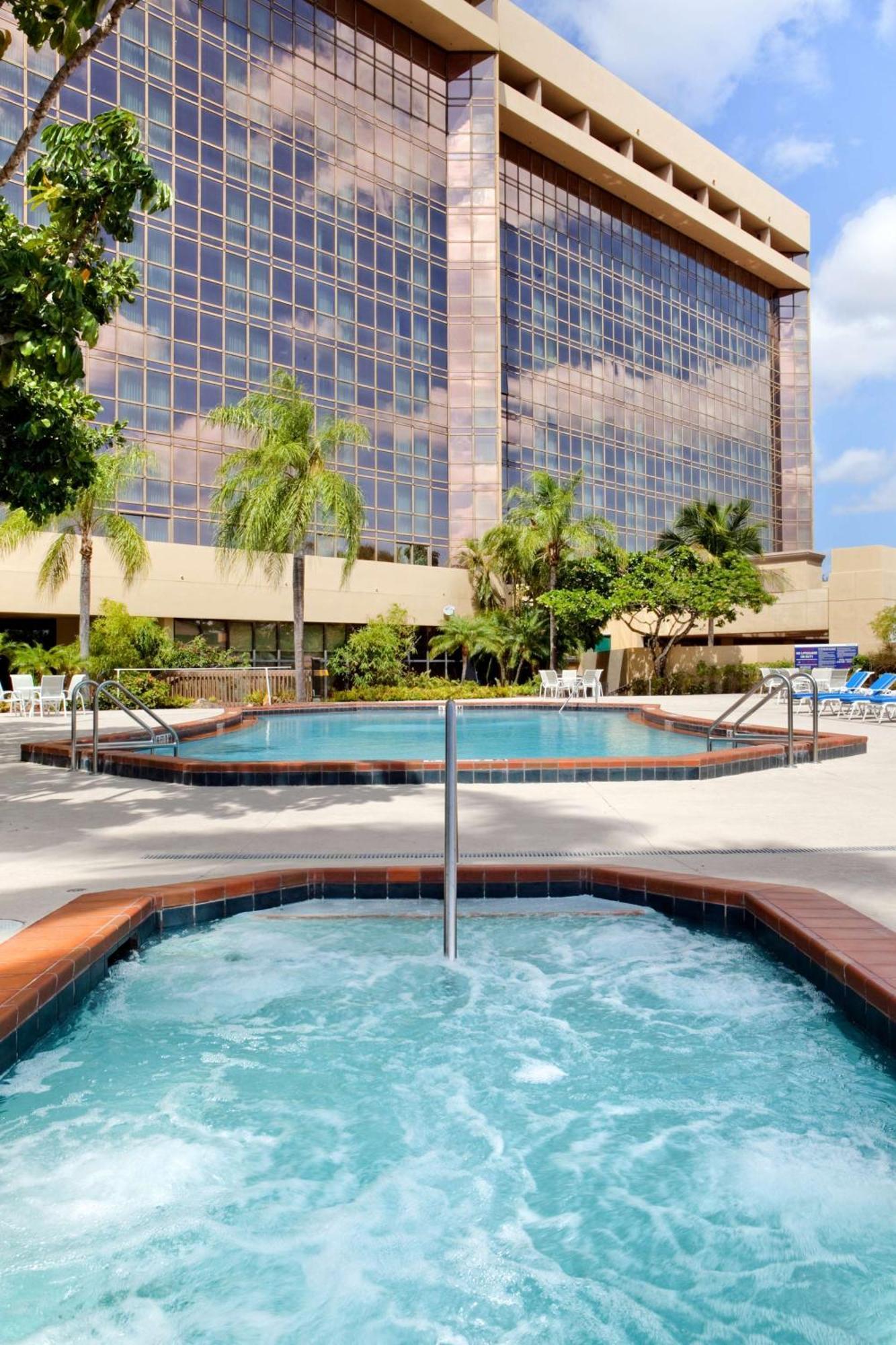 Doubletree By Hilton Hotel Miami Airport & Convention Center Miami Springs Dış mekan fotoğraf